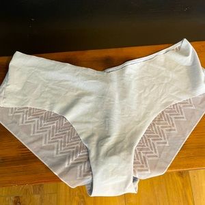Victorias Secret hiphugger panty. Size large. Light gray. Excellent condition.